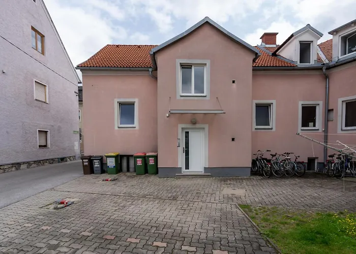 Farawayhomes #6 公寓